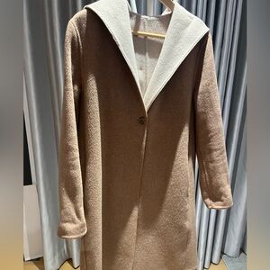 Elegant Tan Light Wool Coat